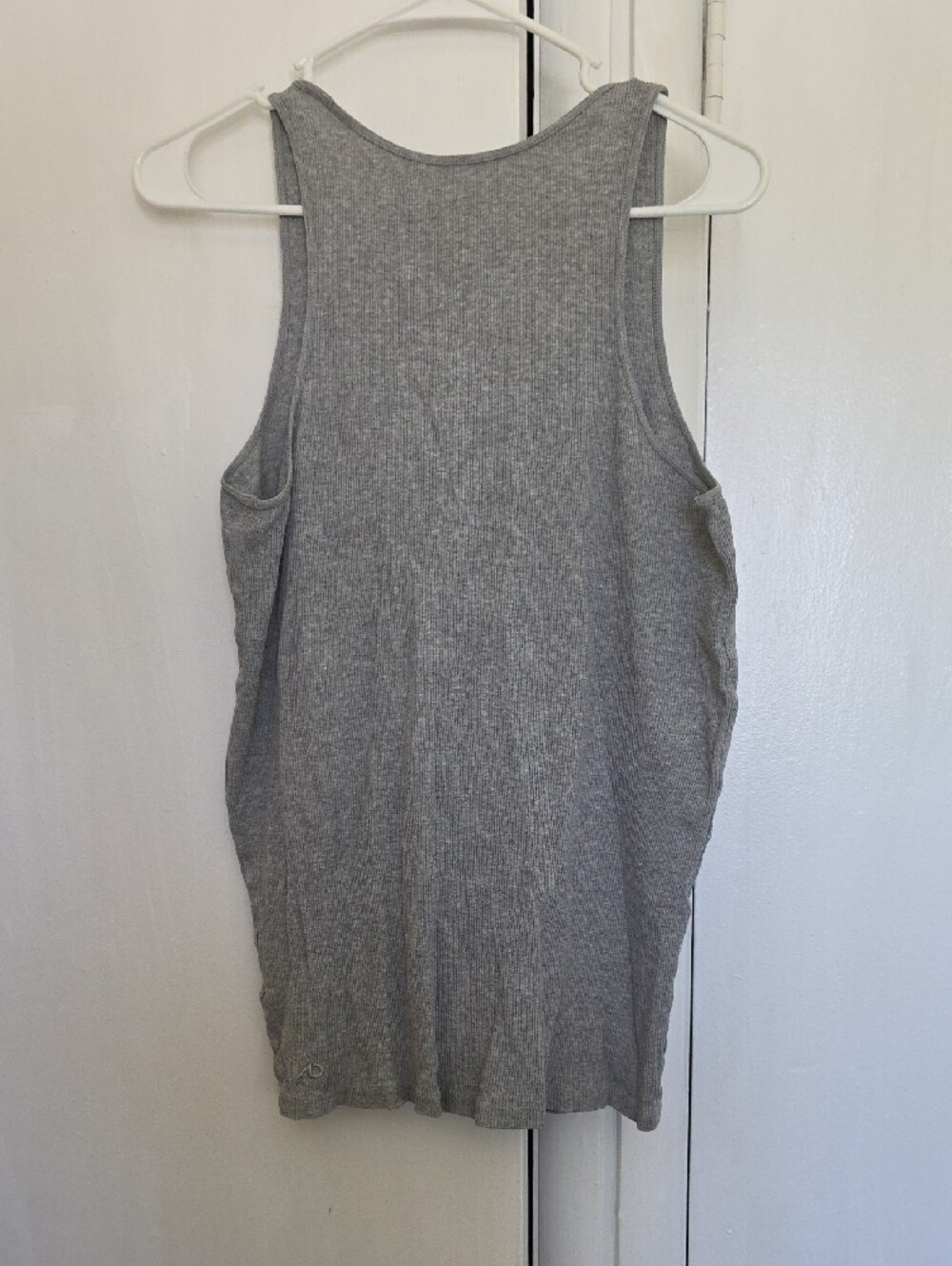 Nike Grey Ribbed Tank - Picture 2 of 2